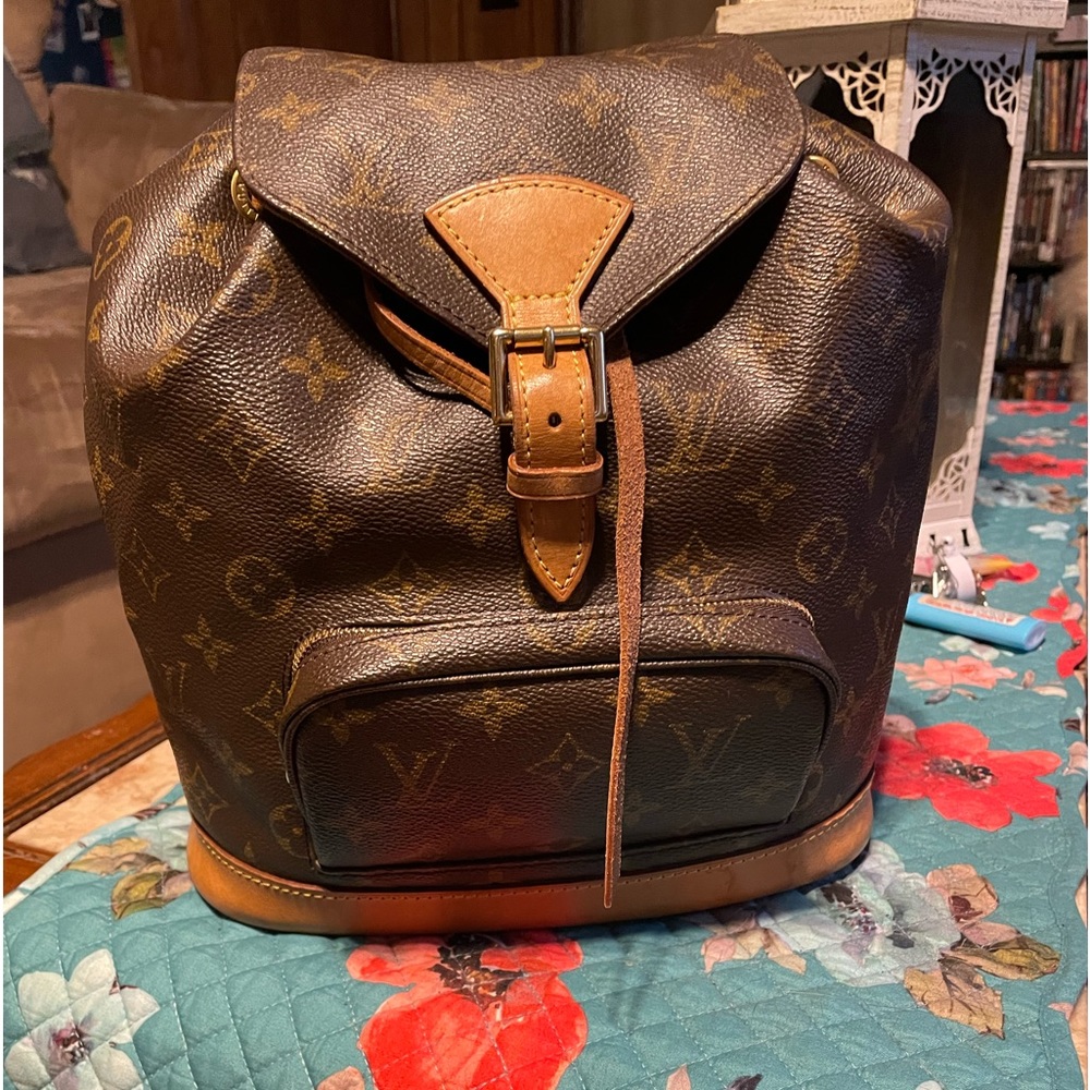 Louis Vuitton mm backpack